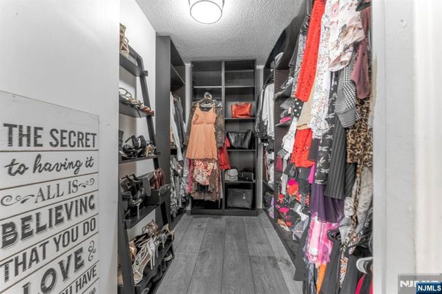 806 Harmon Cove Tower 806, Secaucus, NJ 07094