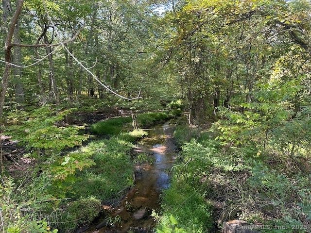 87 Fort Shantok Road, Montville, CT 06382