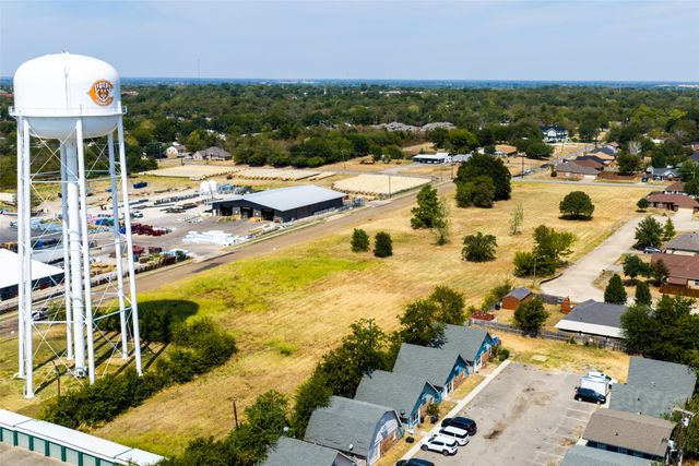 2301 Mangum Street, Commerce, TX 75428