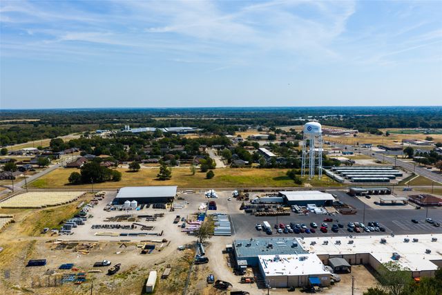 2301 Mangum Street, Commerce, TX 75428