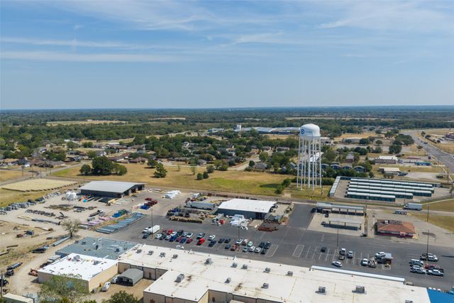 2301 Mangum Street, Commerce, TX 75428