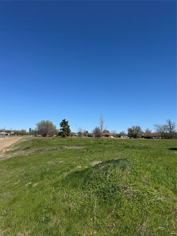 2301 Mangum Street, Commerce, TX 75428