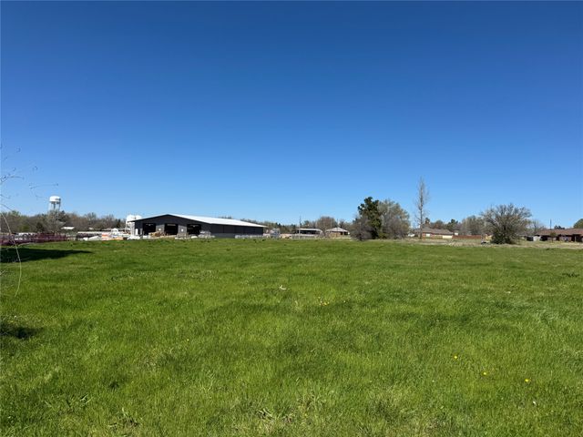 2301 Mangum Street, Commerce, TX 75428