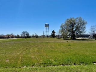 2301 Mangum Street, Commerce, TX 75428