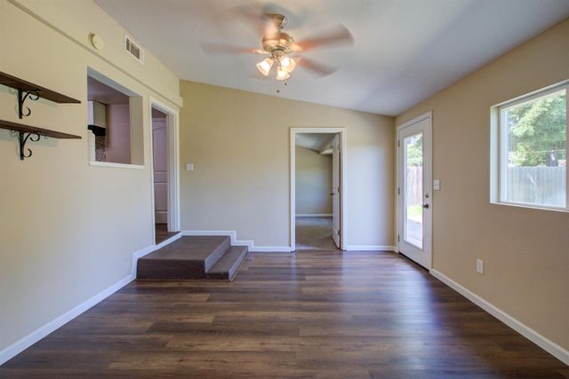 3735 Texas Ave, Riverbank, CA 95367