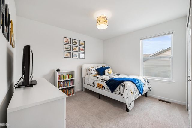 48284 Stapleton Avenue, Macomb, MI 48042