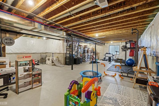 48284 Stapleton Avenue, Macomb, MI 48042