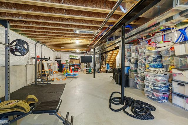 48284 Stapleton Avenue, Macomb, MI 48042