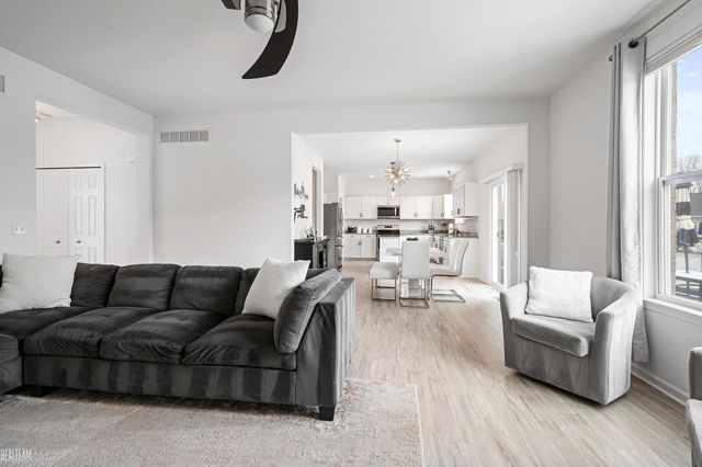 48284 Stapleton Avenue, Macomb, MI 48042