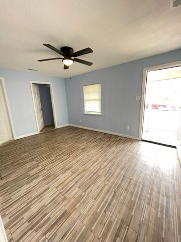 3010 Modree Avenue, Dallas, TX 75216