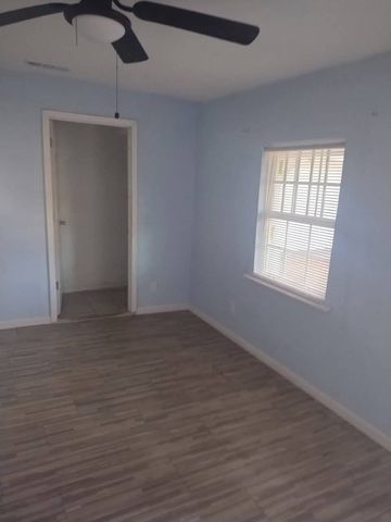 3010 Modree Avenue, Dallas, TX 75216