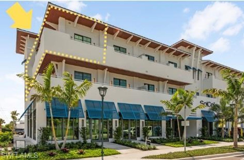 101 8th ST S # 302, Naples, FL 34102