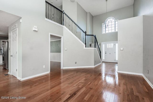 5113 Middlesex Dr, Louisville, KY 40245