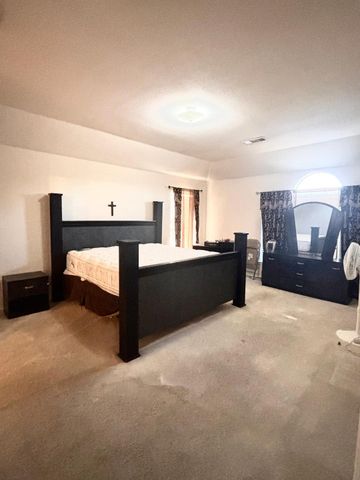 700 Gemstone Trail, Arlington, TX 76002
