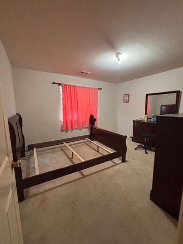 700 Gemstone Trail, Arlington, TX 76002