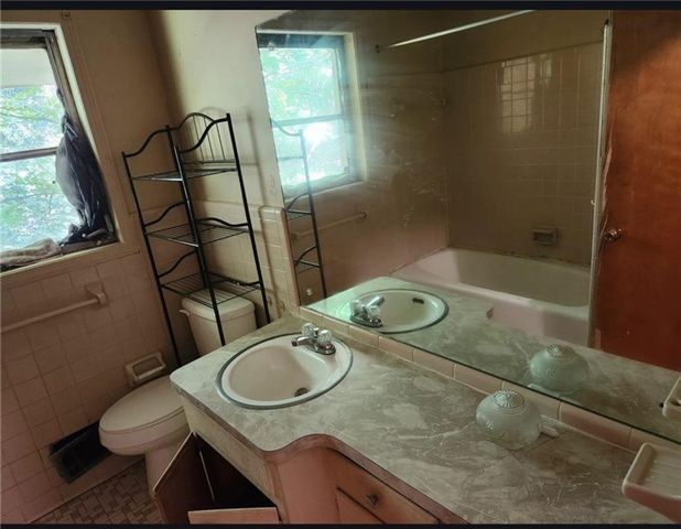 965 Stokeswood SE Avenue, Atlanta, GA 30316