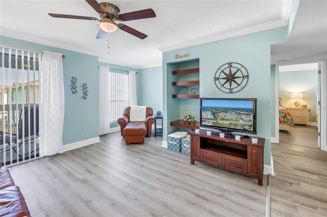 455 ALT 19 S 266, Palm Harbor, FL 34683