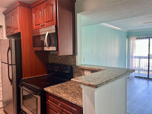 455 ALT 19 S 266, Palm Harbor, FL 34683