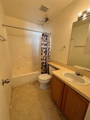 3435 Becker Glen Street, Fresno, TX 77545