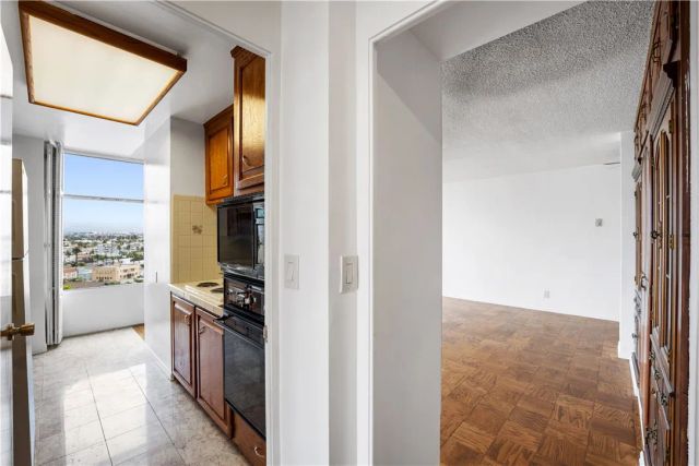 100 Atlantic Avenue 905, Long Beach, CA 90802