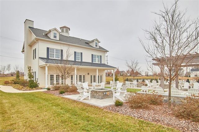 1621 Running Deer Drive, Kernersville, NC 27284