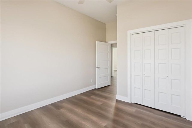 1530 E Appleton St, Valley Center, KS 67147