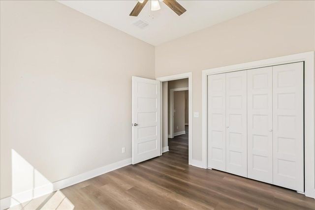 1530 E Appleton St, Valley Center, KS 67147