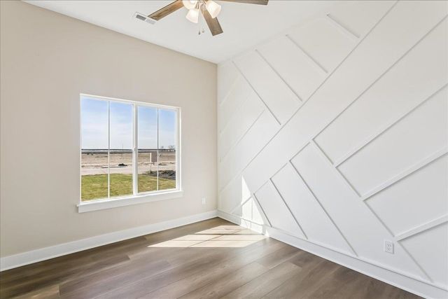 1530 E Appleton St, Valley Center, KS 67147