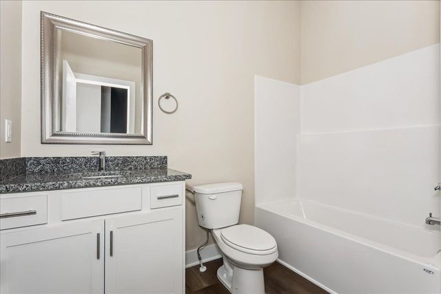 1530 E Appleton St, Valley Center, KS 67147