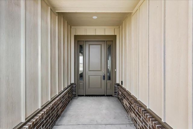 1530 E Appleton St, Valley Center, KS 67147