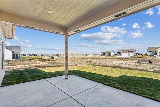 1530 E Appleton St, Valley Center, KS 67147