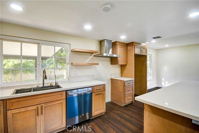 913 Bristol, San Dimas, CA 91773
