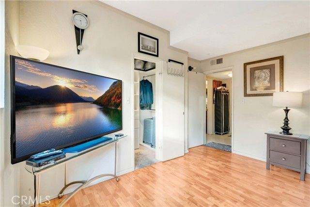 1523 E Windsor 208A, Glendale, CA 91205