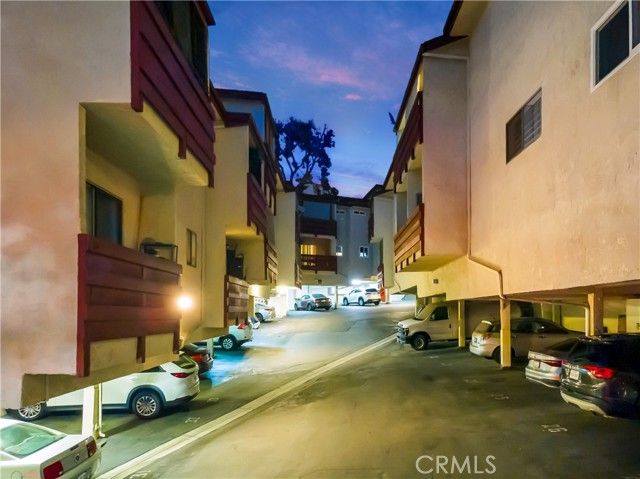 1523 E Windsor 208A, Glendale, CA 91205