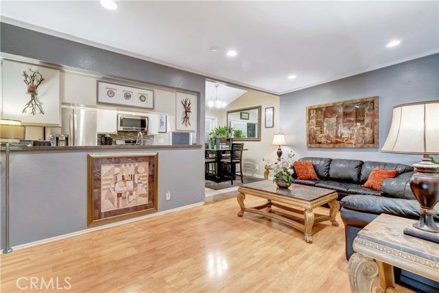 1523 E Windsor 208A, Glendale, CA 91205