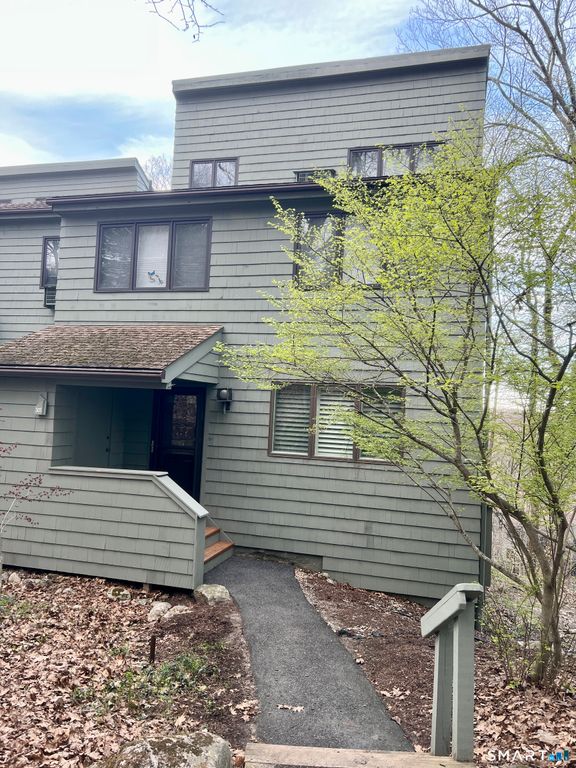 305 Cliffside Drive, Torrington, CT 06790