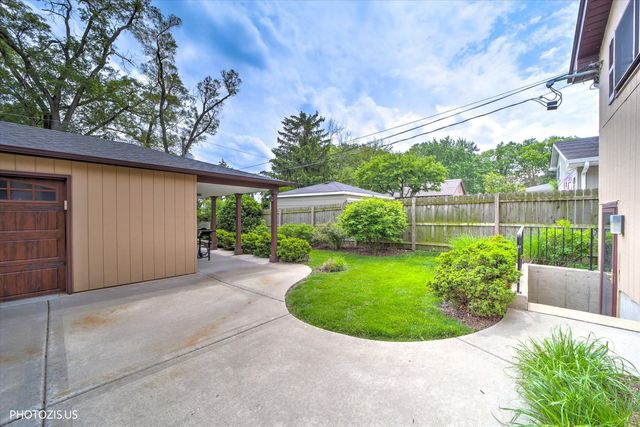 159 N Edgewood Avenue, Wood Dale, IL 60191