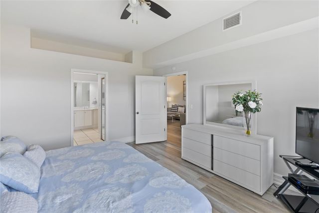 3702 54TH DRIVE W 102, Bradenton, FL 34210