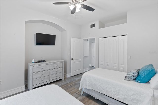 3702 54TH DRIVE W 102, Bradenton, FL 34210