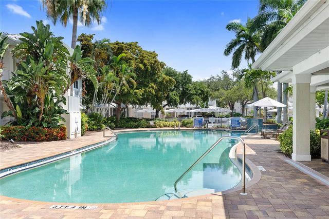 3702 54TH DRIVE W 102, Bradenton, FL 34210