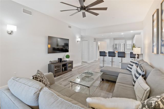 3702 54TH DRIVE W 102, Bradenton, FL 34210