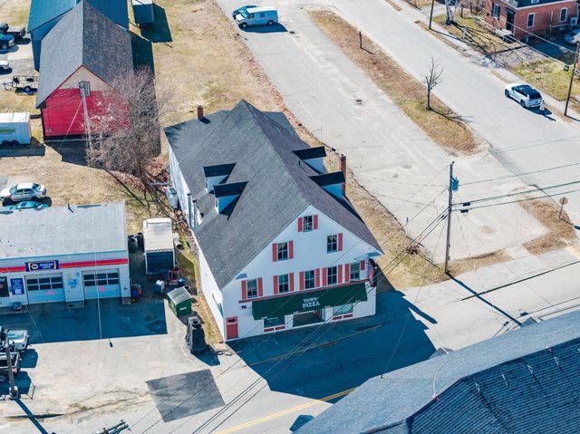 27 Carroll Street, Pittsfield, NH 03263