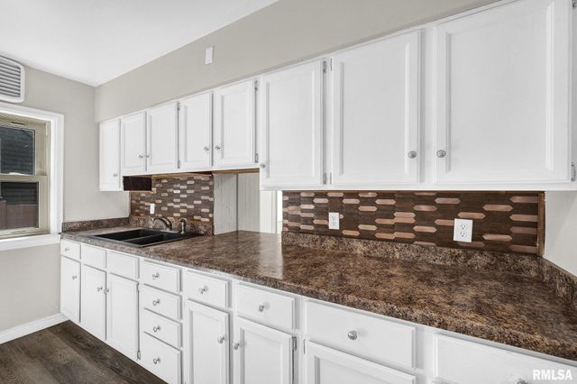 1614 W MARGARET Avenue, Peoria, IL 61604