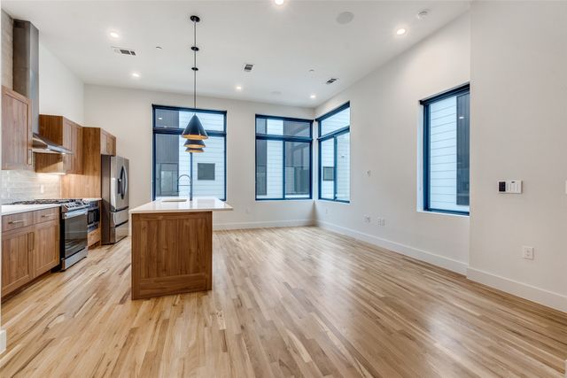 5609 Live Oak Street 502, Dallas, TX 75206