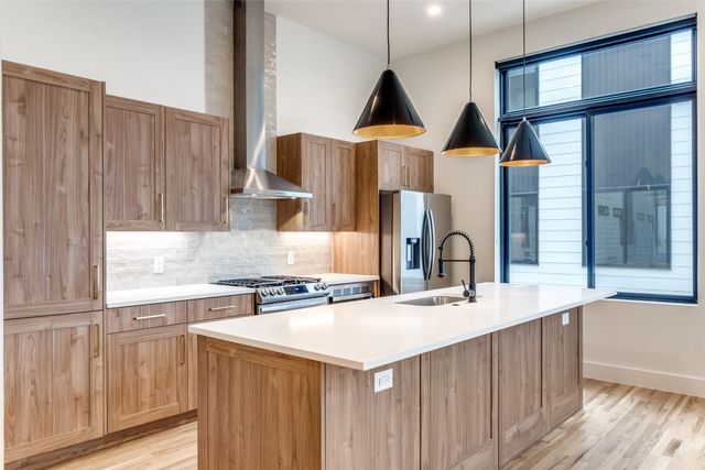 5609 Live Oak Street 502, Dallas, TX 75206