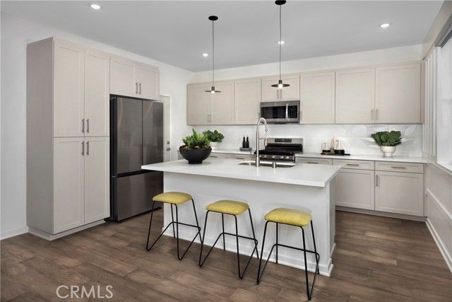 4806 Milkweed Court, Fontana, CA 92336