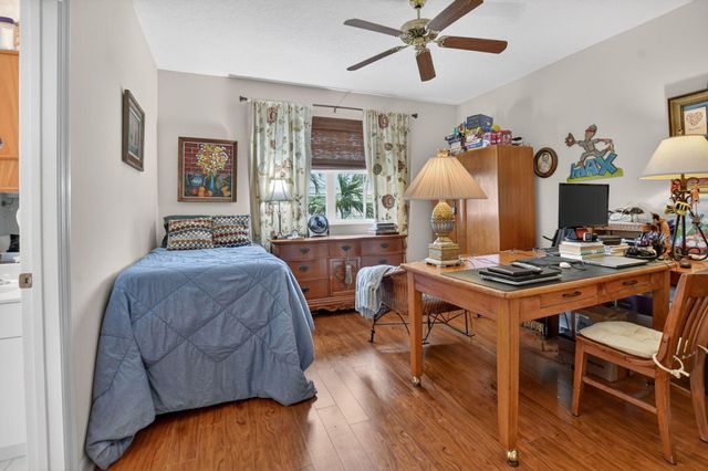 169 Barefoot Cove, Hypoluxo, FL 33462