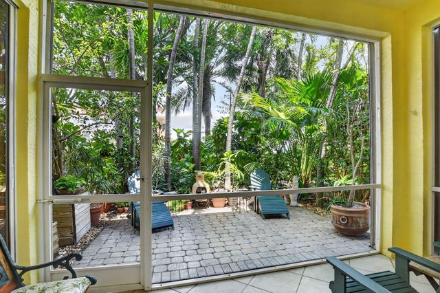 169 Barefoot Cove, Hypoluxo, FL 33462