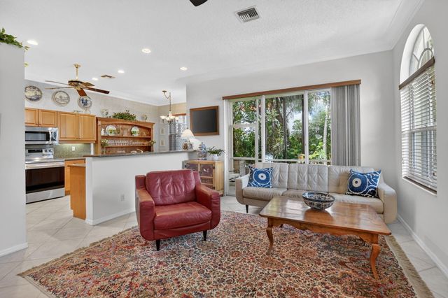 169 Barefoot Cove, Hypoluxo, FL 33462