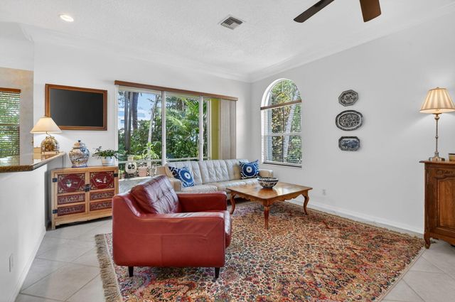 169 Barefoot Cove, Hypoluxo, FL 33462